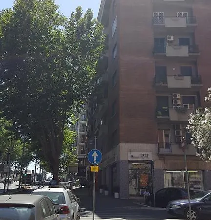 Guest house Luxury Nomentano Rome